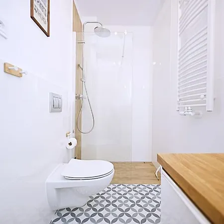 Victus Apartamenty, Apartament Antique 1 索波特